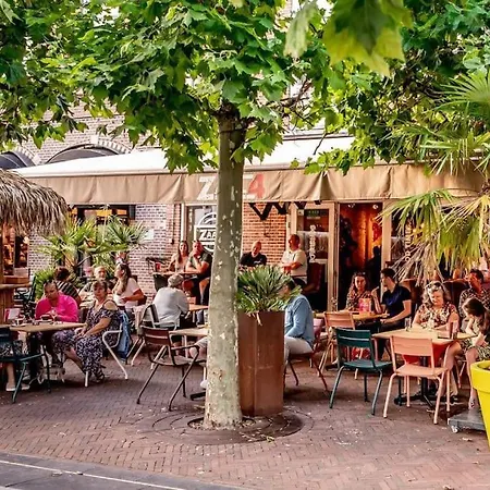 Semesterbostad June Rosy *