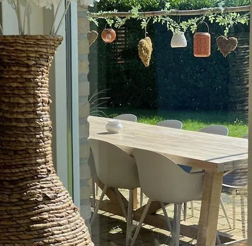 June Rosy Holiday home