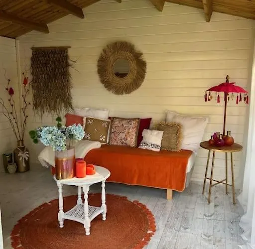 Holiday home June Rosy *